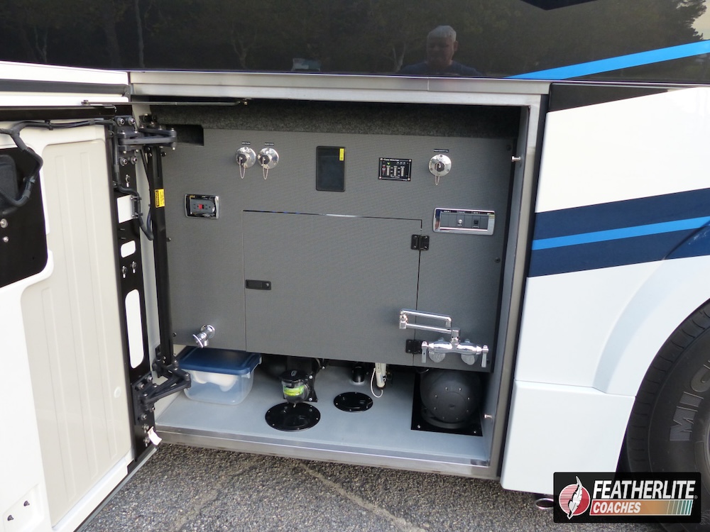 2026 Prevost Featherlite H3-45 For Sale